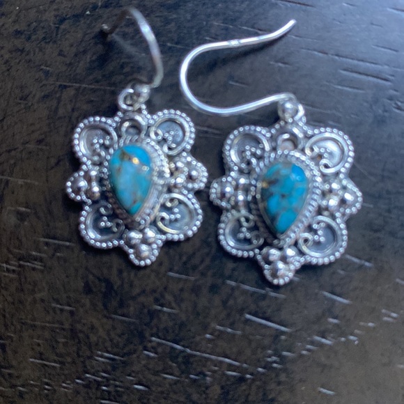 Turquoise Sterling Silver Turquoise dangle Pierced Earrings - Picture 3 of 3